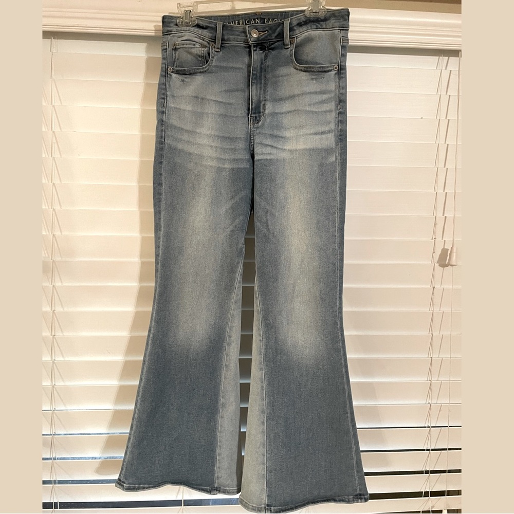 American Eagle Cropped Flare Jeans